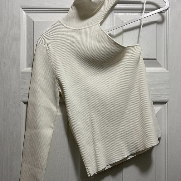 Zara One Shoulder White Ribbed Turtleneck Sweater Crop Size L - Picture 3 of 5